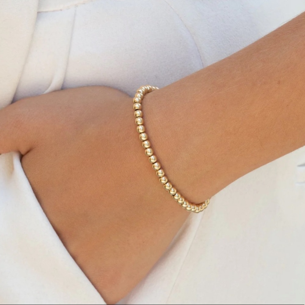 Stretchy beaded bracelet